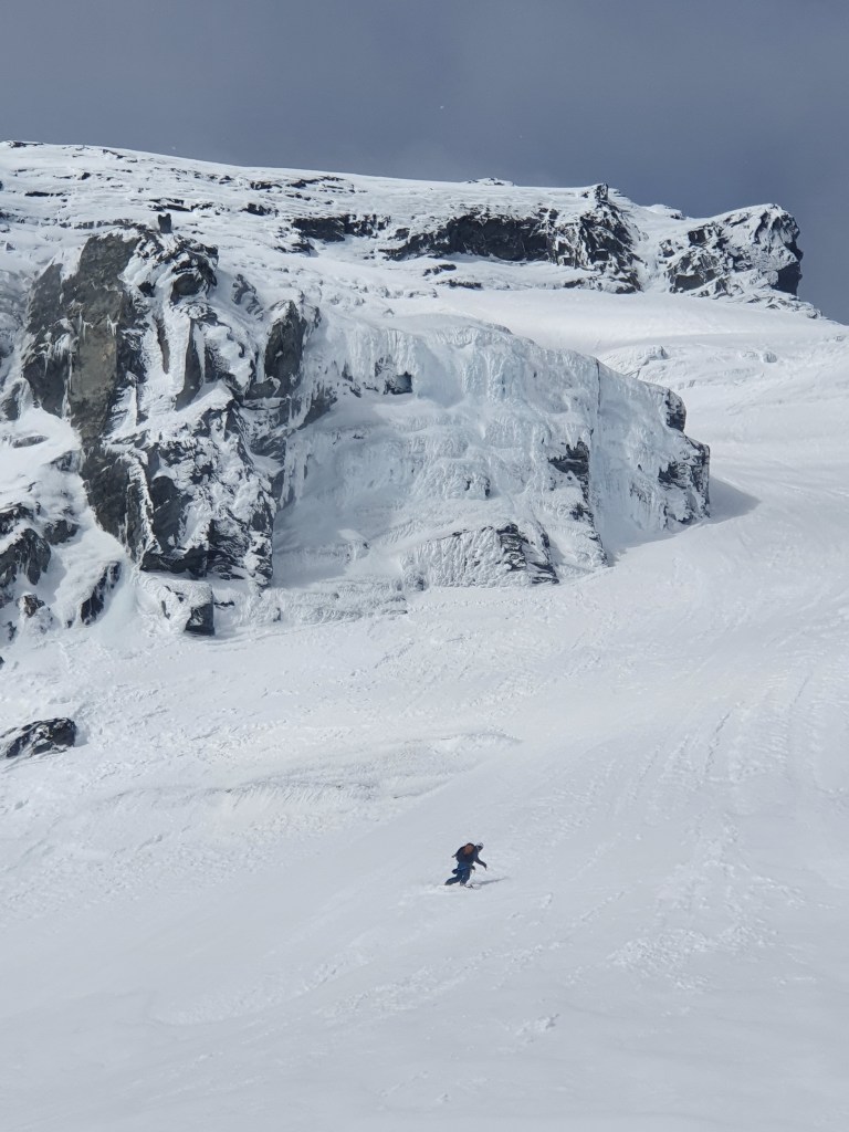 Aspiring west face snowboarding